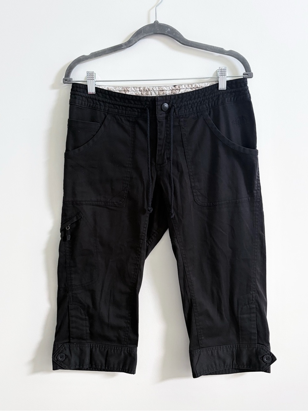 THE NORTH FACE Black Cargo Cropped Pants Hiking Capris Womens Size 6 EUC